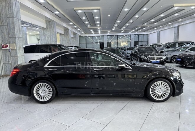 Mercedes S 560 4MATIC 2017, 157,800 km - 4.0 l - Bakı