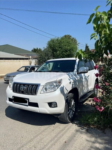 Toyota Land Cruiser Prado 2010, 243,000 km - 3.0 л - Bakı