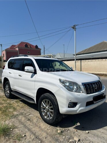 Toyota Land Cruiser Prado 2010, 243,000 km - 3.0 л - Bakı