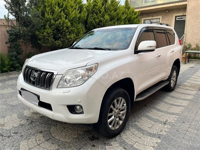 Toyota Land Cruiser Prado 2010, 243,000 km - 3.0 л - Bakı
