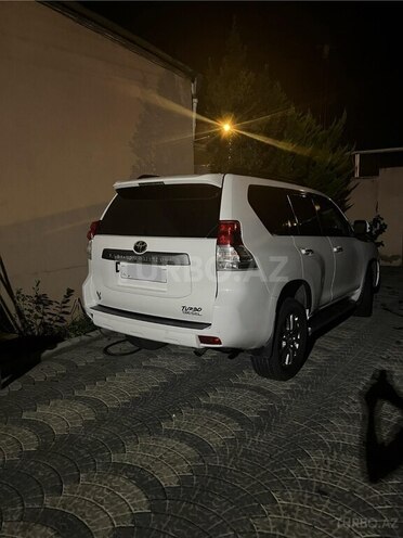 Toyota Land Cruiser Prado 2010, 243,000 km - 3.0 л - Bakı