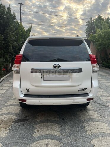 Toyota Land Cruiser Prado 2010, 243,000 km - 3.0 л - Bakı