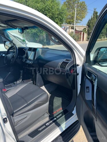 Toyota Land Cruiser Prado 2010, 243,000 km - 3.0 л - Bakı