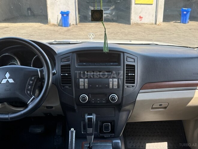 Mitsubishi Pajero 2008, 144,000 km - 3.0 l - Bakı