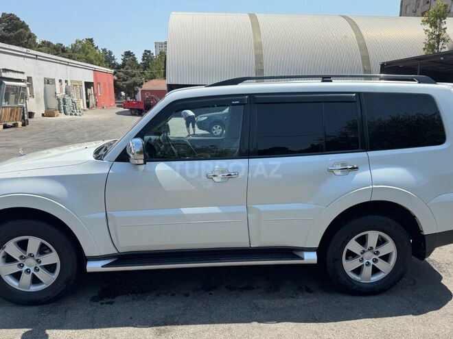 Mitsubishi Pajero 2008, 144,000 km - 3.0 l - Bakı