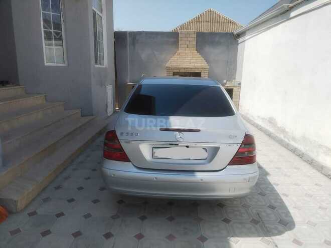 Mercedes E 220 d 2003, 298,256 km - 2.2 л - Bakı