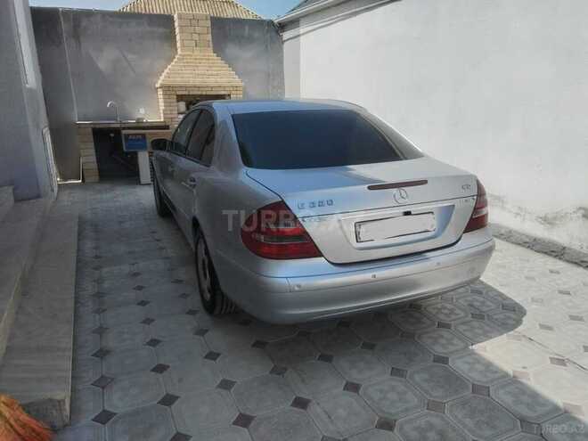 Mercedes E 220 d 2003, 298,256 km - 2.2 л - Bakı