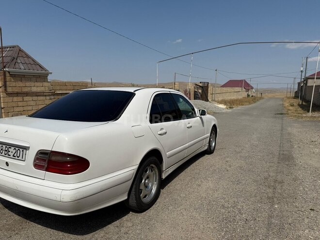 Mercedes E 200 d 1999, 680,129 km - 2.0 l - Qobustan