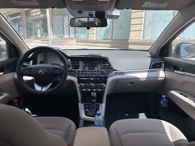 Hyundai Elantra 2019, 65,000 km - 2.0 l - Bakı
