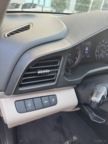 Hyundai Elantra 2019, 65,000 km - 2.0 l - Bakı