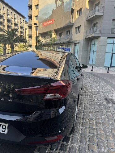 Hyundai Elantra 2019, 65,000 km - 2.0 l - Bakı