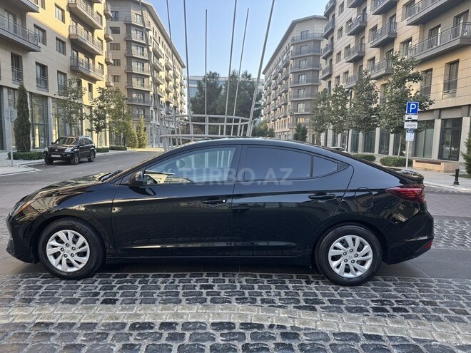 Hyundai Elantra 2019, 65,000 km - 2.0 l - Bakı
