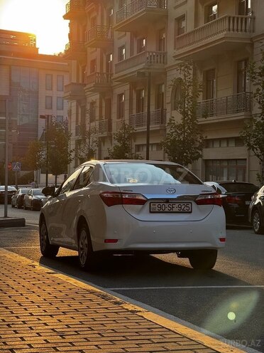 Toyota Corolla 2013, 500,000 km - 1.6 l - Bakı
