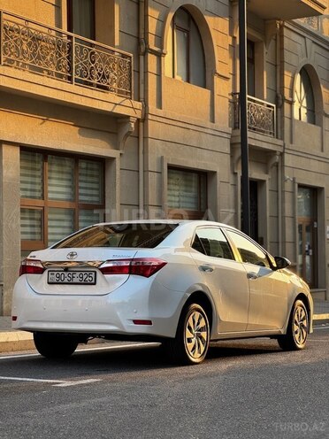 Toyota Corolla 2013, 500,000 km - 1.6 l - Bakı