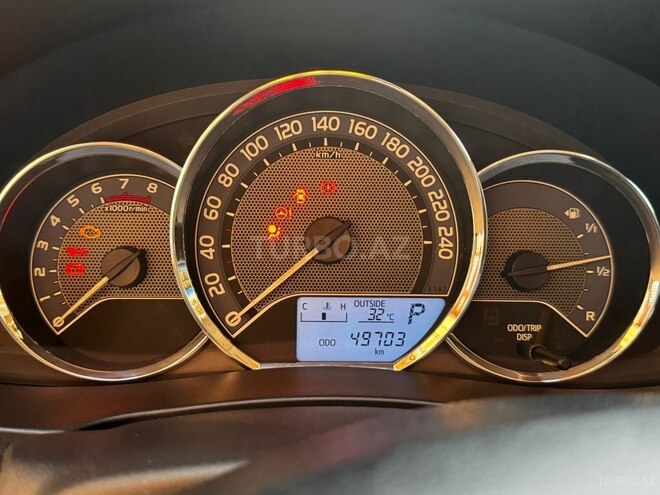 Toyota Corolla 2013, 500,000 km - 1.6 l - Bakı