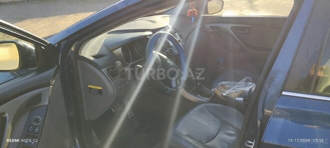 Hyundai Elantra 2014, 241,402 km - 2.0 l - Bakı