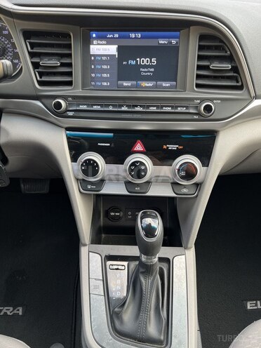 Hyundai Elantra 2019, 97,000 km - 2.0 l - Bakı