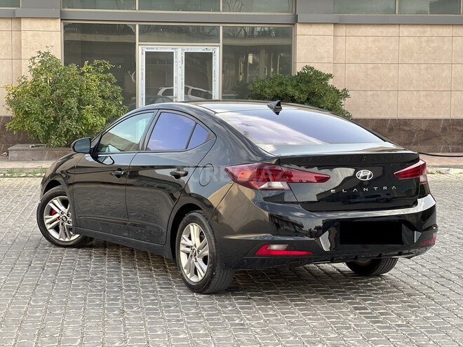 Hyundai Elantra 2019, 97,000 km - 2.0 l - Bakı