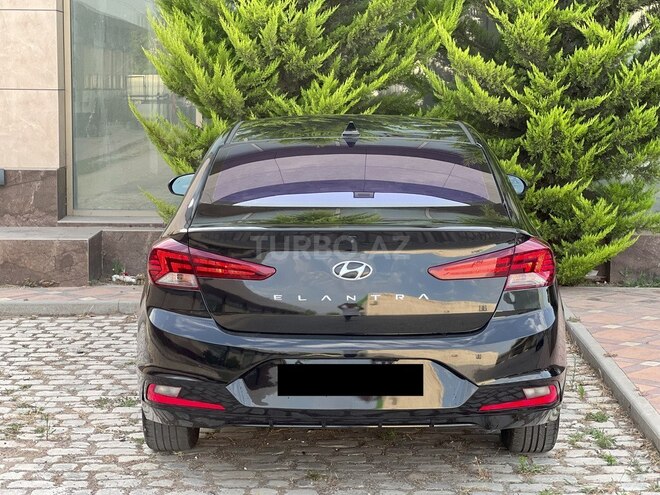 Hyundai Elantra 2019, 97,000 km - 2.0 l - Bakı