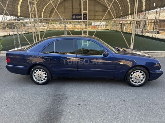 Mercedes E 240 1998, 263,550 km - 2.4 l - Bakı