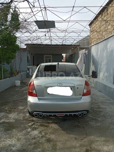 Hyundai Accent 2009, 272,000 km - 1.6 l - Bakı