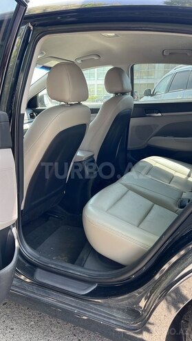 Hyundai Elantra 2018, 124,000 km - 2.0 l - Bakı