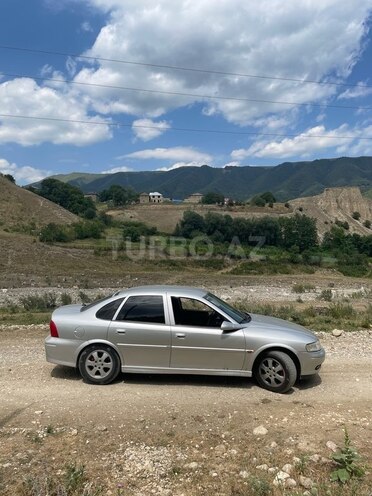 Opel Vectra 2001, 220,000 km - 1.6 л - Sumqayıt