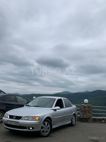 Opel Vectra 2001, 220,000 km - 1.6 л - Sumqayıt