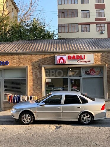 Opel Vectra 2001, 220,000 km - 1.6 л - Sumqayıt