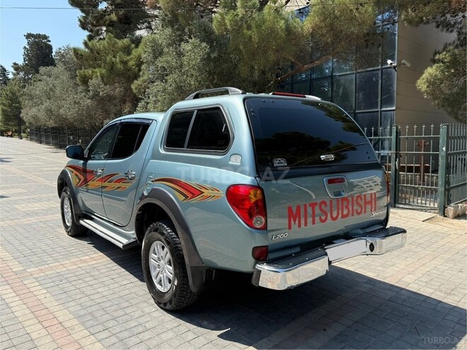 Mitsubishi L200 2008, 178,225 km - 2.5 l - Bakı