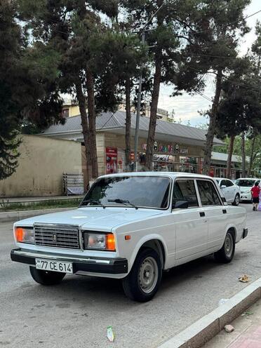 LADA (VAZ) 2107 2009, 82,000 km - 1.6 л - Şirvan