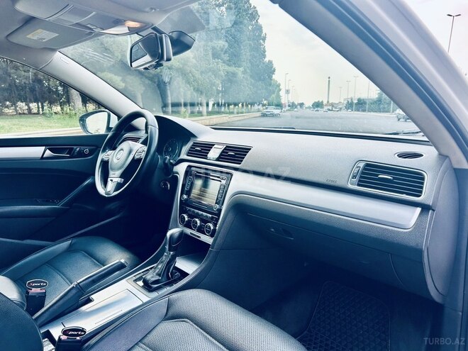 Volkswagen Passat 2012, 178,000 km - 2.5 l - Gəncə