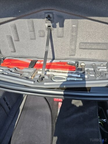 BMW 728-3
