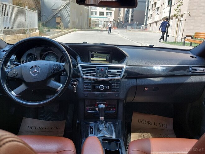 Mercedes E 200 2010, 223,000 km - 1.8 l - Bakı
