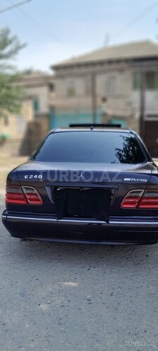 Mercedes E 240 1997, 382,384 km - 2.4 l - Yevlax