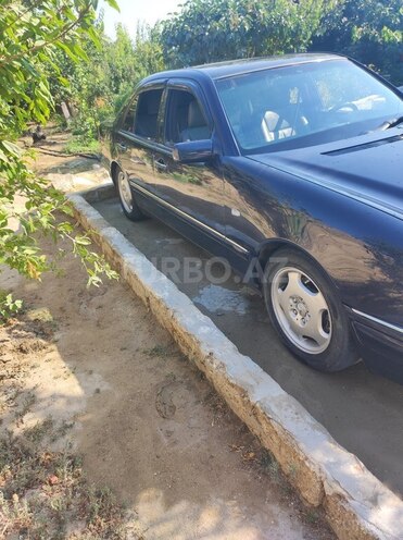 Mercedes E 320 1996, 500,000 km - 3.2 l - Bakı