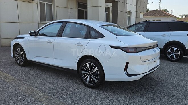 Changan Qiyuan A05 2025, 0 km - 1.5 l - Bakı