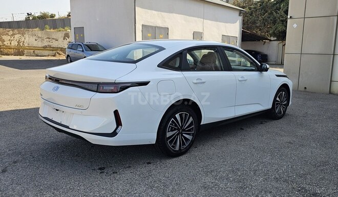 Changan Qiyuan A05 2025, 0 km - 1.5 l - Bakı