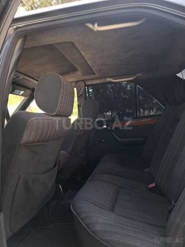 Mercedes E 300 d 1995, 250,000 km - 3.0 l - Bakı