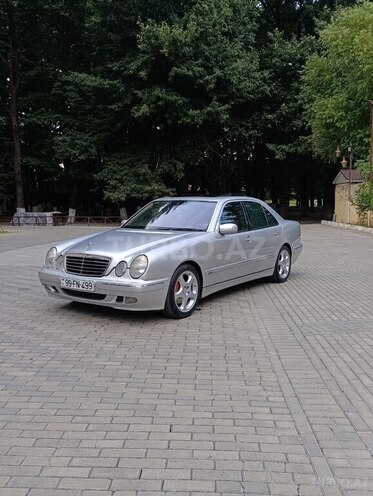 Mercedes E 270 2001, 323,186 km - 2.7 l - Masallı