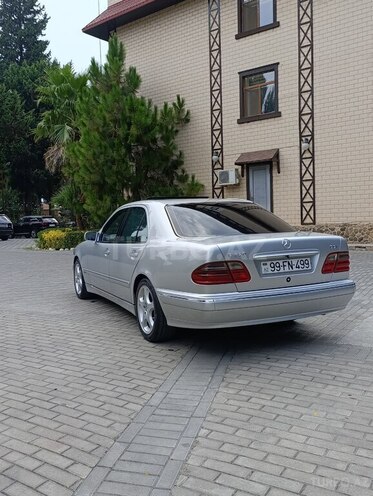 Mercedes E 270 2001, 323,186 km - 2.7 l - Masallı