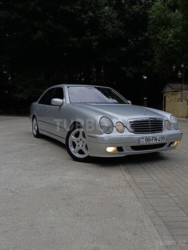 Mercedes E 270 2001, 323,186 km - 2.7 l - Masallı