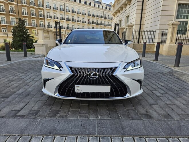 Lexus ES 300h 2023, 23,000 km - 2.5 l - Bakı