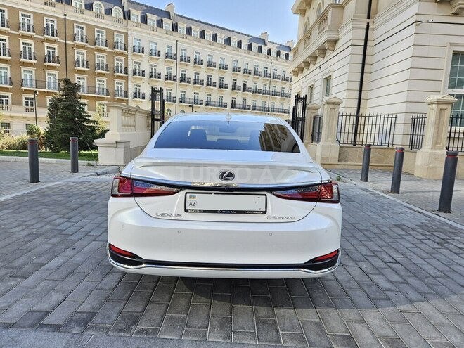 Lexus ES 300h 2023, 23,000 km - 2.5 l - Bakı