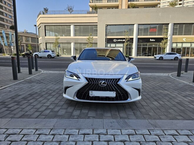 Lexus ES 300h 2023, 23,000 km - 2.5 l - Bakı