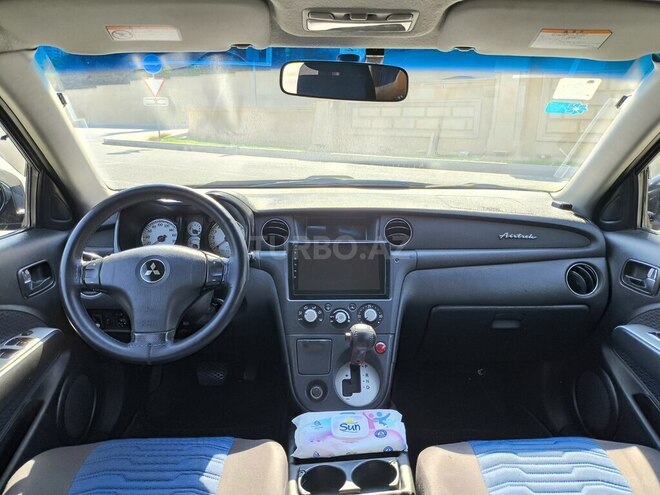 Mitsubishi Airtrek 2004, 289,000 km - 2.0 l - Bakı