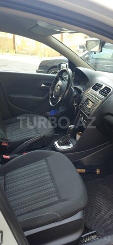Volkswagen Polo 2018, 216,000 km - 1.6 l - Bakı