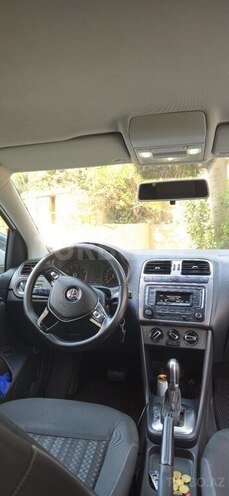 Volkswagen Polo 2018, 216,000 km - 1.6 l - Bakı