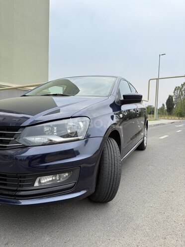 Volkswagen Polo 2015, 184,320 km - 1.6 л - Lənkəran