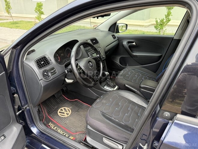 Volkswagen Polo 2015, 184,320 km - 1.6 л - Lənkəran